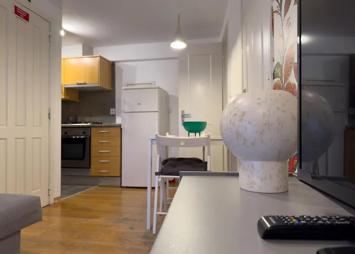 Contemporary In Chiado 2 Apartman