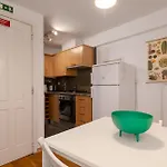 Apartman Contemporary In Chiado 2 *