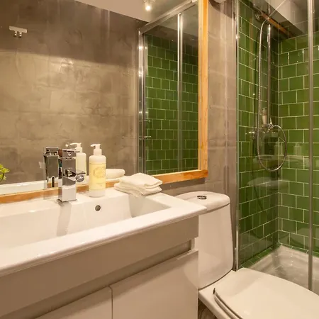 Daire Contemporary In Chiado 2 Lisboa