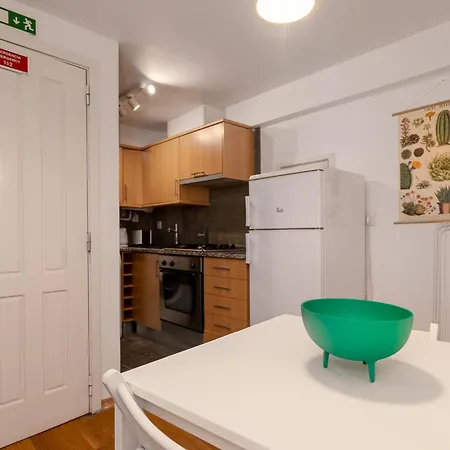 Daire Contemporary In Chiado 2 *